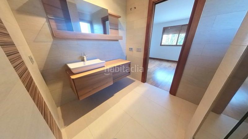 Foto cfda9e87-3e56-41cc-8498-f12bf6876568. Chalet con riscaldamento piscina in Cumbres de Calicanto Torrent