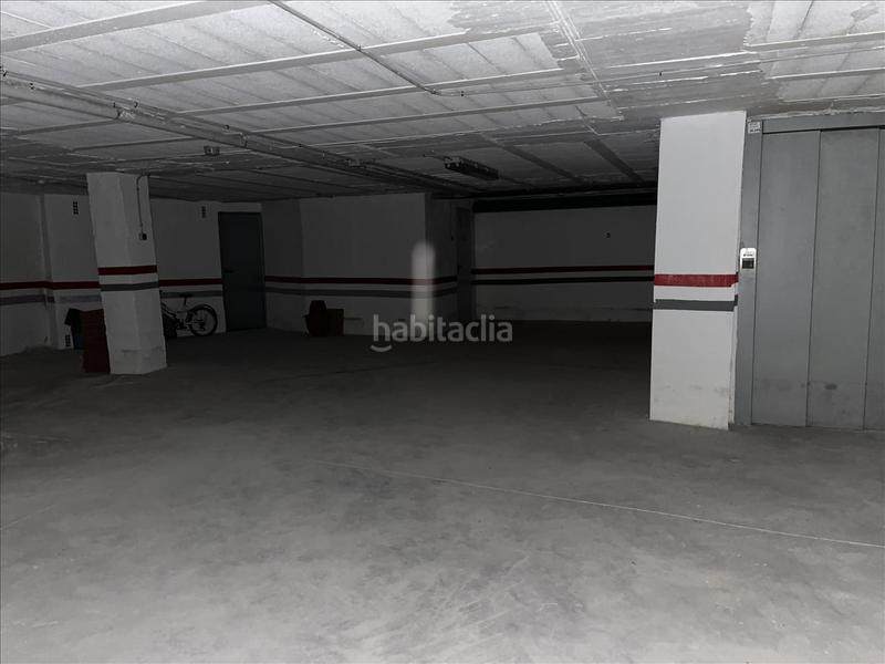 Foto 47341d83-04a9-4830-940c-edad23779fc4. Parking coche en Puerto Deportivo Torrevieja