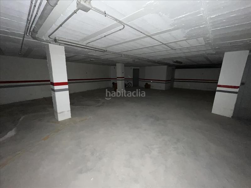 Foto b6303e6c-05de-480c-a2e8-36a5fae999bd. Autoparkplatz in Puerto Deportivo Torrevieja