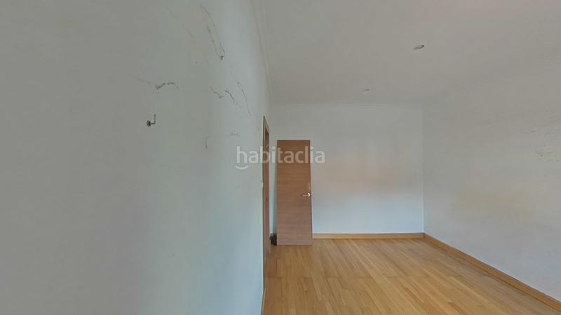 Foto d83c7db8-a813-4e8e-8dd9-b9d19ade775f. Haus in La Felguera Langreo