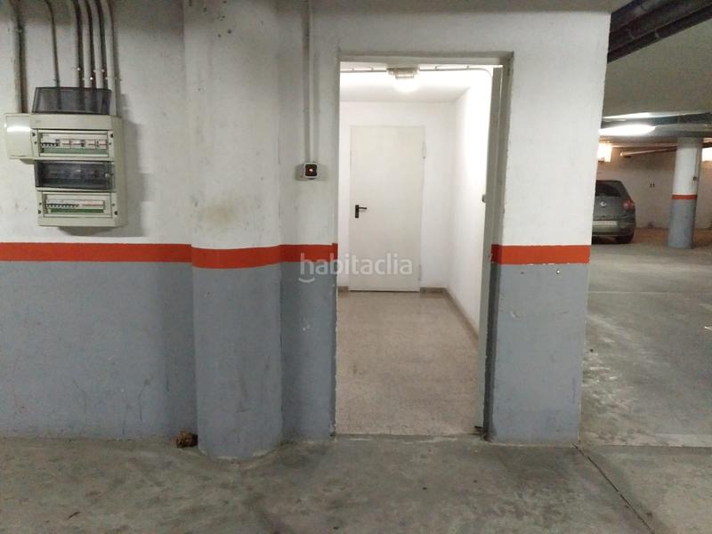 Foto aac288c3-d928-4716-94aa-81d7dfa118b3. Parking coche en Cuevas del Almanzora pueblo Cuevas del Almanzora