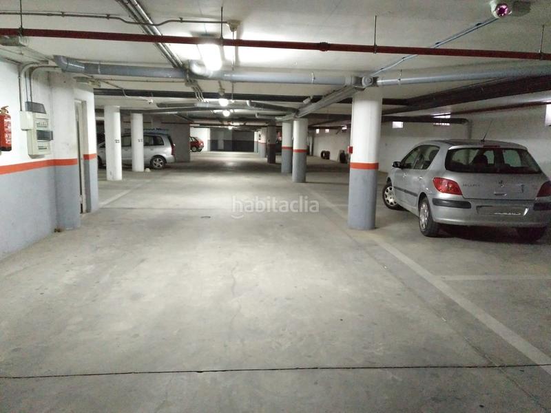 Foto ce89cf78-1e78-460a-b047-ffc188c741aa. Parking coche en Cuevas del Almanzora pueblo Cuevas del Almanzora