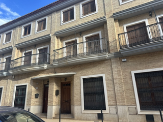 Etagenwohnung  Tranviarios