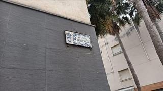 Etagenwohnung  De la democracia