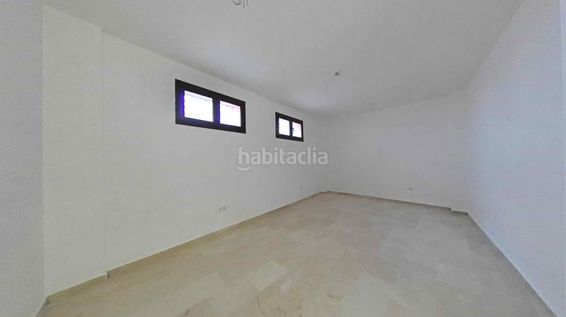 Foto 19351baf-88ed-4bfd-b030-d51e0542d9ff. Business premise in Mairena del Alcor