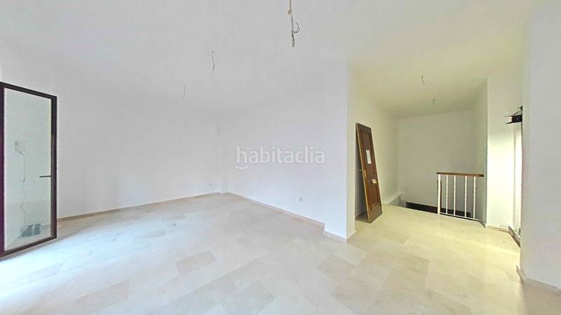 Foto f97cd0ff-be9f-4ffb-8744-7bc7544c287b. Locale commerciale in Mairena del Alcor