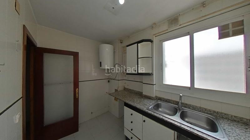 Foto 05706d7a-b822-4c38-b4f4-b44fc12a627d. Piso en Llevant Reus