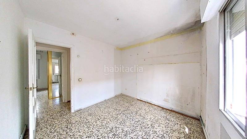 Foto d6a4a76c-9799-453b-a1c9-6100ca3099d9. Flat with heating in Reyes Parla