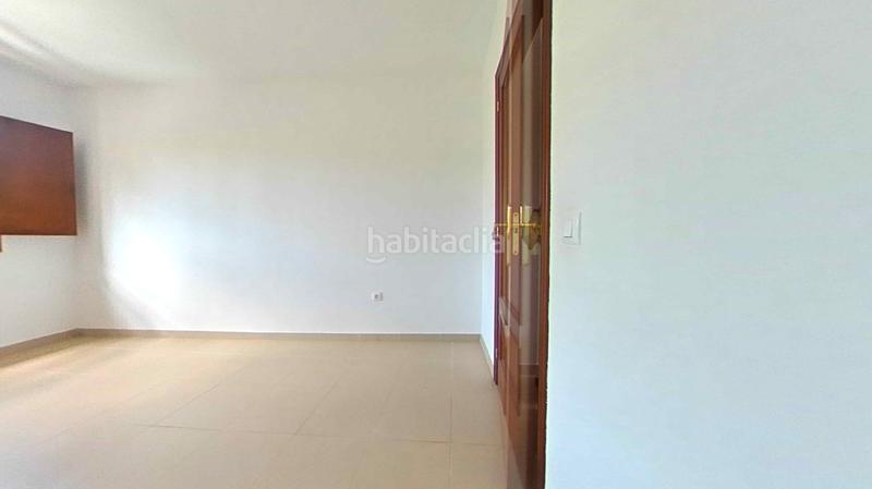 Foto 7a3e0956-3bca-4fe3-87eb-3a3fb475cc13. Flat with heating in Torre la Ribera