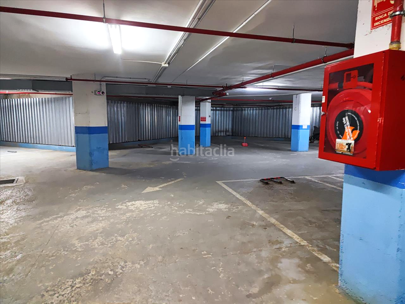 Foto dd25cf06-80e2-4f99-b147-3185c7ff19be. Autoparkplatz in Playamar - Benyamina Torremolinos