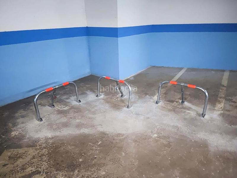 Foto dac5d14d-06b9-4c2a-9f5c-39cb7e598cef. Aparcament cotxe a Playamar - Benyamina Torremolinos