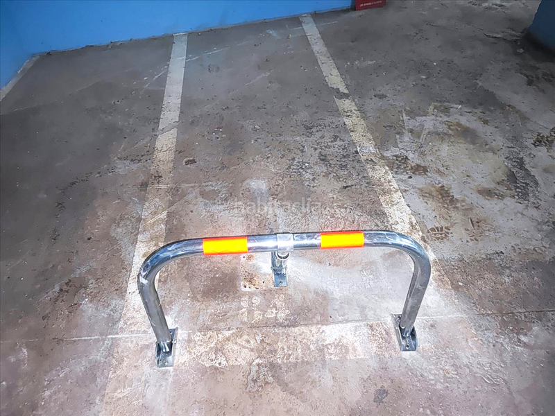 Foto 2d03f1f4-d8ad-4be3-bf40-4eb0766b15b2. Parking voiture dans Playamar - Benyamina Torremolinos