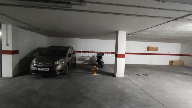 Foto 116fcb1d-77ed-4167-afca-fd3a32214bc0. Aparcament cotxe a Petrer