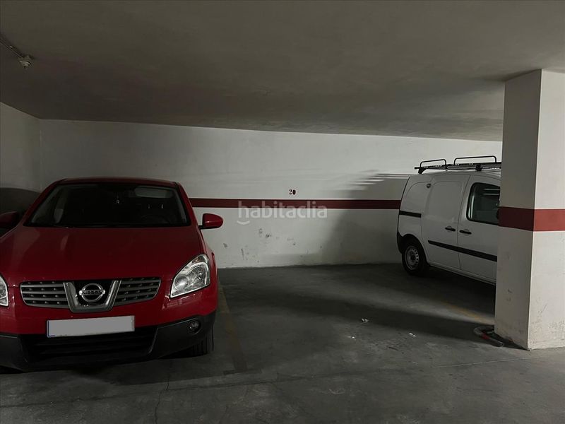 Foto 644a470a-f732-4e5e-abde-dcbf1560c8f1. Aparcament cotxe a Petrer