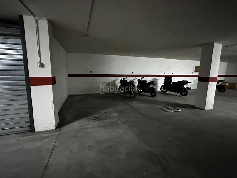 Foto ef86c4be-a70c-4962-8cda-81dd3db4c027. Aparcament cotxe a Petrer