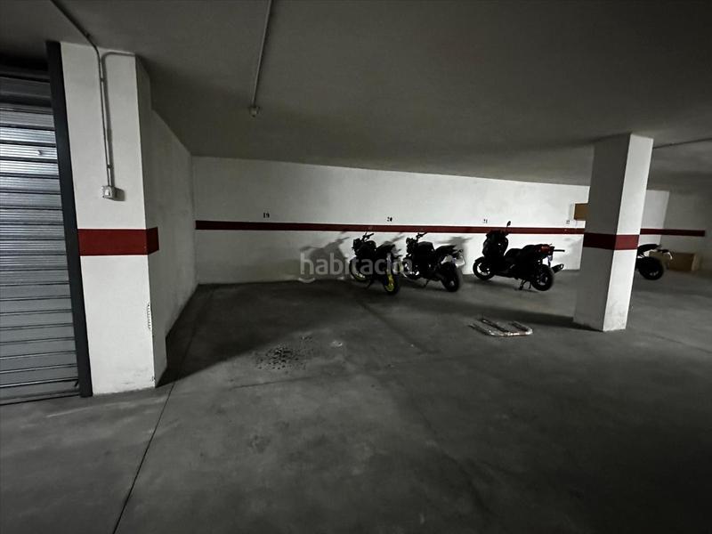 Foto 6d4e7b4d-960e-4bde-9fbb-e11e3a04268f. Parking coche en Petrer