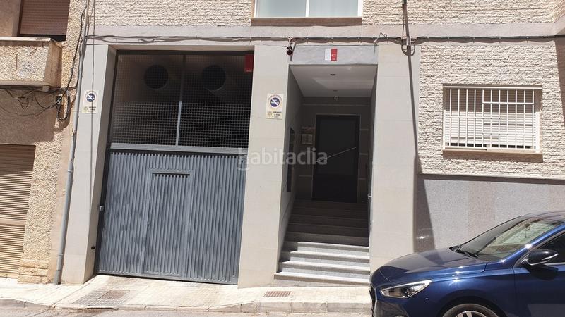 Foto a299f9e1-c964-4089-a575-1a9d73cb1a91. Parking coche en Petrer