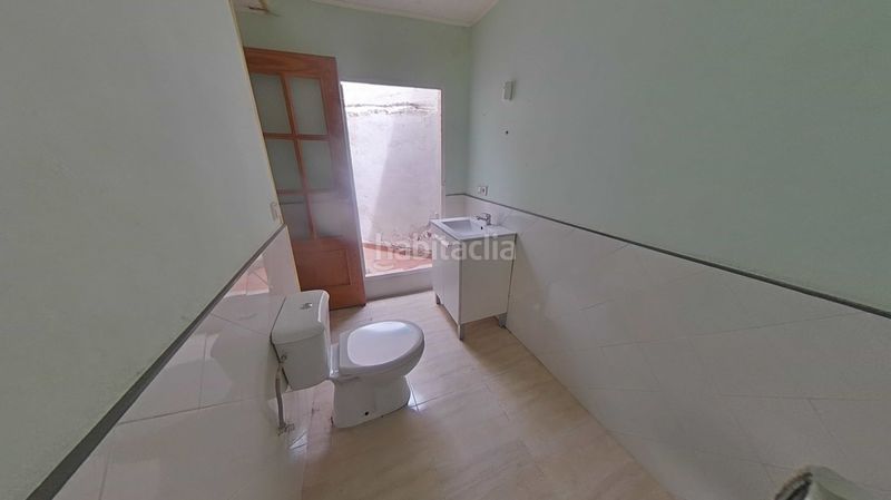 Foto 6848d0fa-f91a-464e-b2c9-80fd48b4a1f4. Chalet with parking in Arjona