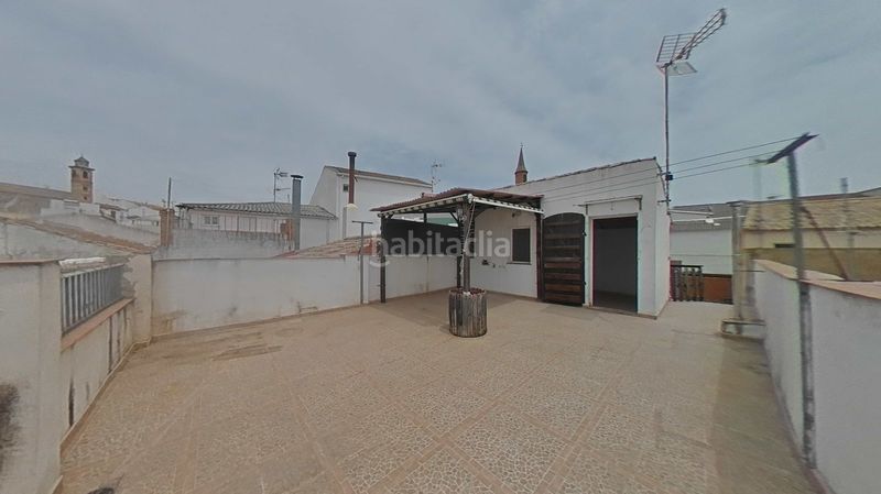 Foto fcf8e21e-588b-47ee-961b-847f50e3c510. Xalet amb aparcament a Arjona