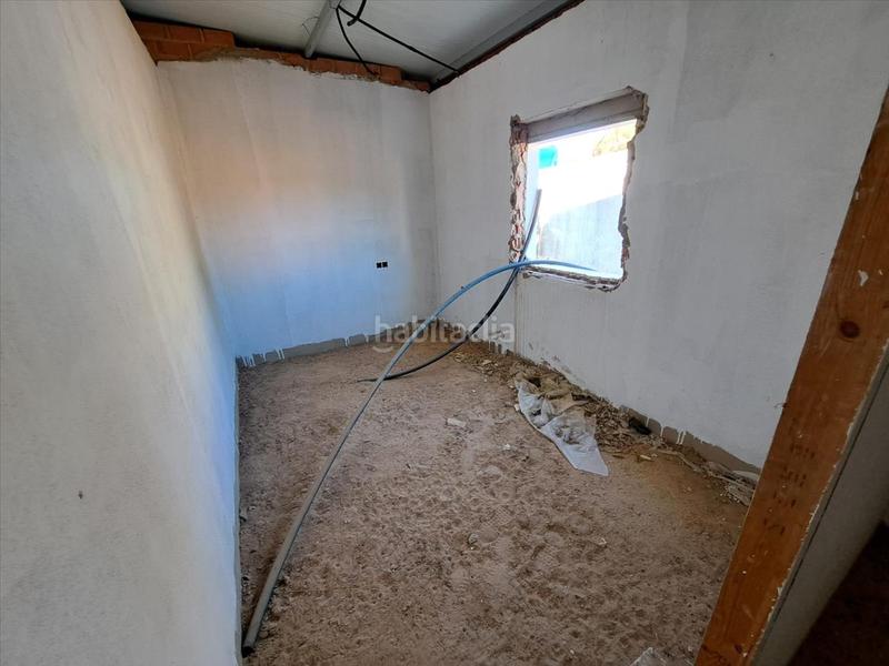 Foto e413a1ae-3cc4-4402-823f-49a97bf4d3f7. Casa amb aparcament a Bonares