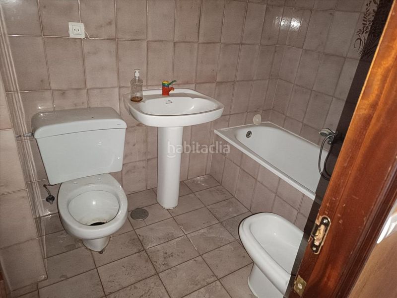 Foto 09f24e2a-53f2-4c5f-b591-a97866fcf4b4. Piso en Robla (La)