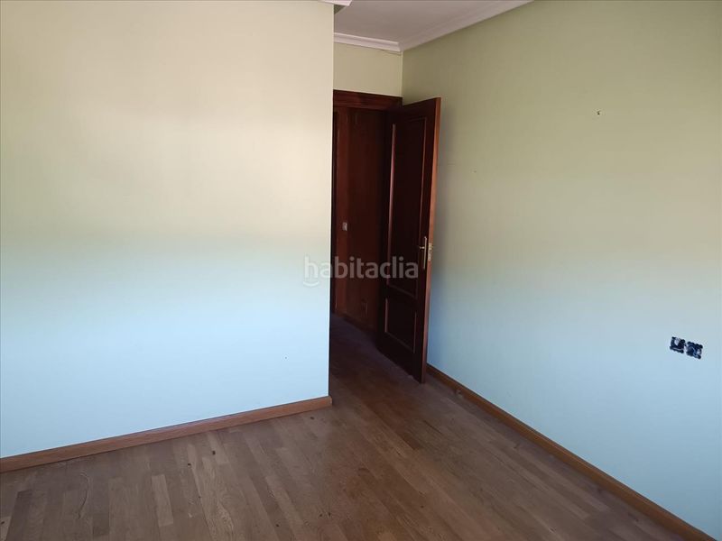 Foto 7312e8f8-d165-4634-9983-77ebc8ea598c. Piso en Robla (La)
