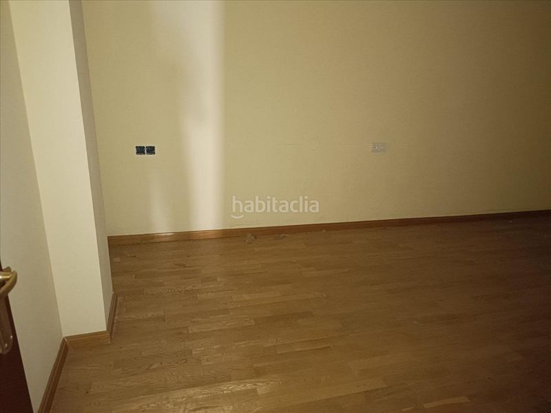 Foto d0cf26f7-972e-445a-b1f2-179c9d7b3d1f. Piso en Robla (La)