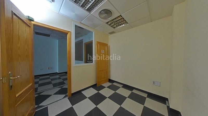 Foto aaabd1aa-c004-4da4-9613-8824910ef9a5. Oficina a El Parador de las Hortichuelas Roquetas de Mar