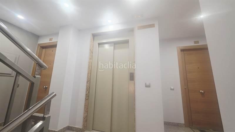 Foto 1481cfa7-9913-457b-b855-e3ca48853f28. Parking coche en Alcarràs