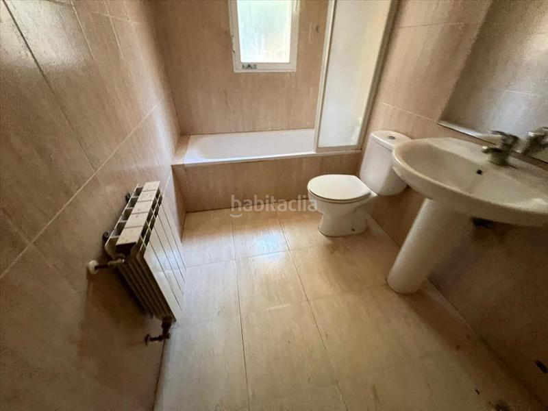 Foto 47286cfb-a697-4eaa-bf69-ec87b4baa35d. Maison avec chauffage parking dans Fuentenovilla