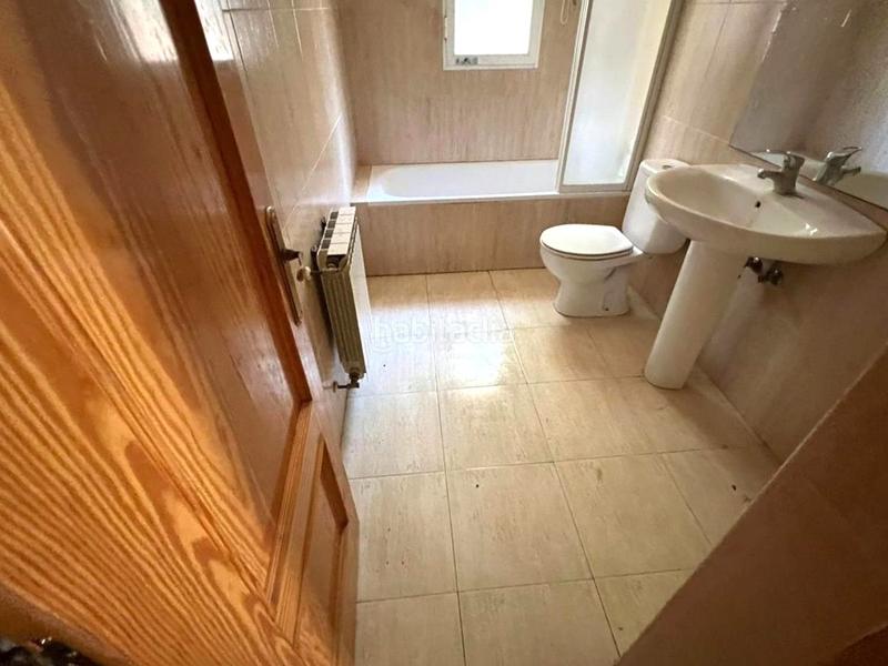 Foto b57a948a-a706-4b29-b044-8333bdd91f30. Maison avec chauffage parking dans Fuentenovilla