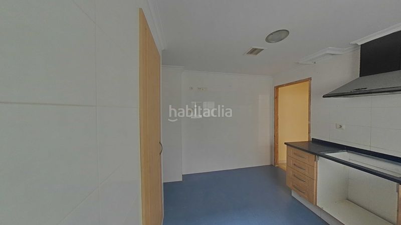 Foto 53c9cf29-76ad-47d8-ac15-aa510b22e574. Pis a Sueca Sueca