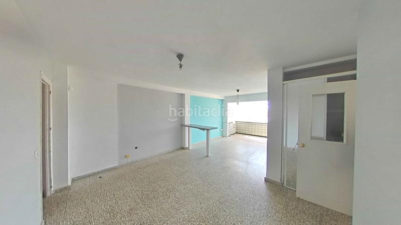 Foto 508db1ea-98fe-4835-9f6c-fdb914aa44d5. Piso en sierra de Estepona - avda. de andalucía Estepona