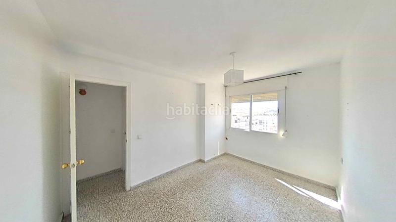 Foto d7193673-5274-4725-a530-92cbfd45d262. Piso en sierra de Estepona - avda. de andalucía Estepona