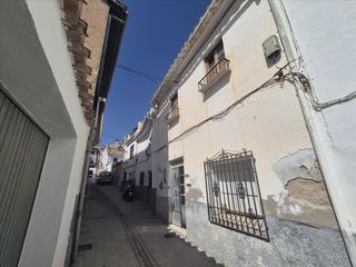 Casa adossada a CL Pozo