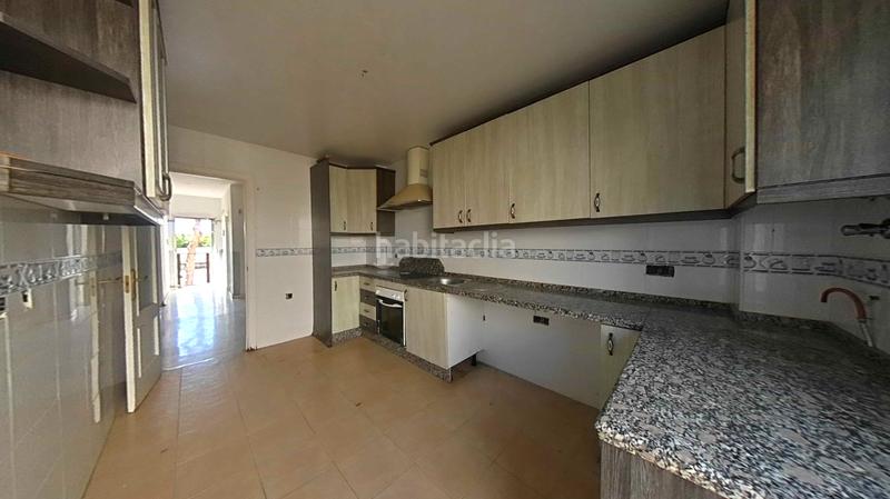 Foto 0435bc9b-687f-4409-94b1-e3e7fac9b256. Casa a schiera con riscaldamento in Espartinas pueblo Espartinas