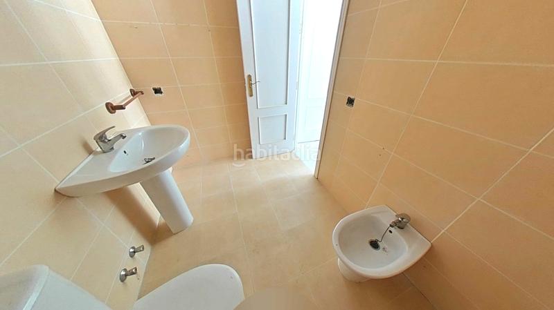 Foto c25ba1b5-0d29-4a47-aad9-0eda700f05f0. Casa a schiera con riscaldamento in Espartinas pueblo Espartinas