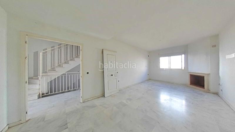 Foto 80d3905a-0a01-4bf0-9591-772feb419731. Casa adosada en Espartinas pueblo Espartinas