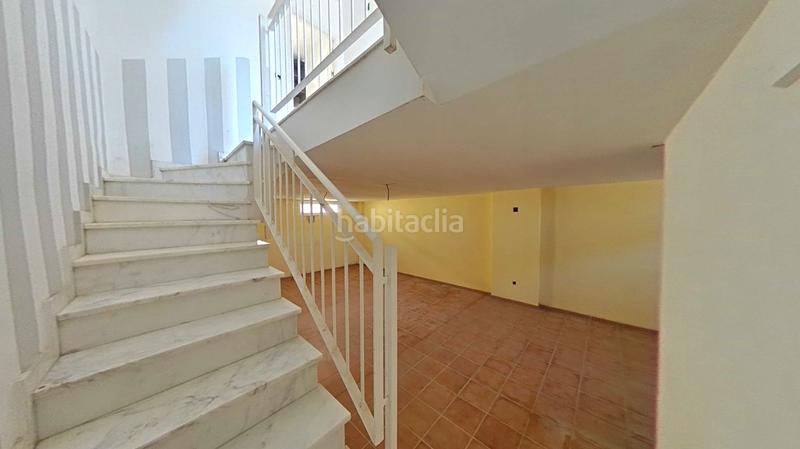 Foto c77a1d84-3204-440a-837b-eb0b97ddfc9a. Casa adosada en Espartinas pueblo Espartinas