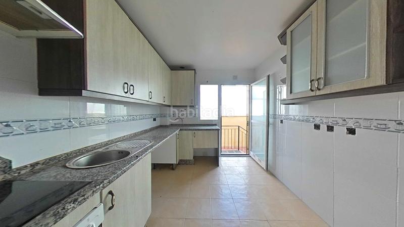 Foto e5972ce1-4b94-4624-902d-8466a87577e2. Casa adossada amb calefacció a Espartinas pueblo Espartinas