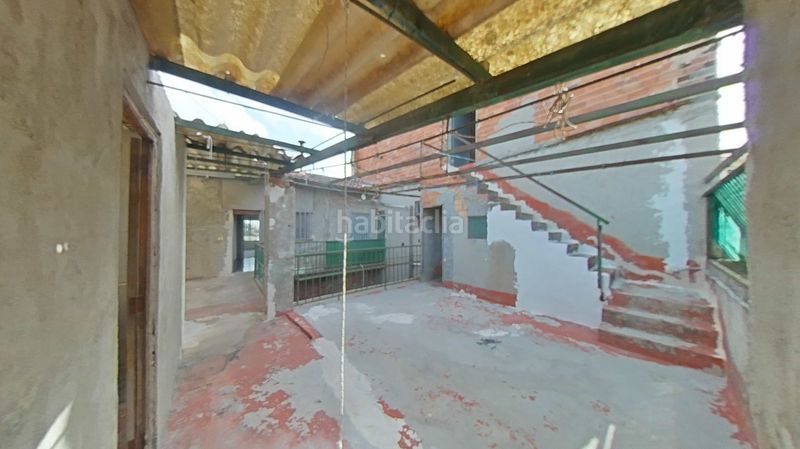 Foto 3bcf6bed-6c4b-45a6-bc4a-fdf7c5b76a68. Casa amb aparcament a Bèlgida