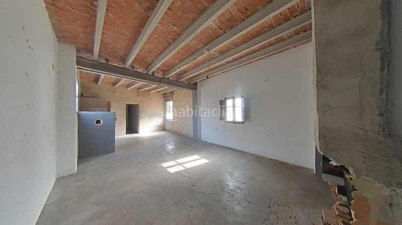Foto 72291f98-e742-49f6-b4d2-f444a1029588. Casa amb aparcament a Bèlgida