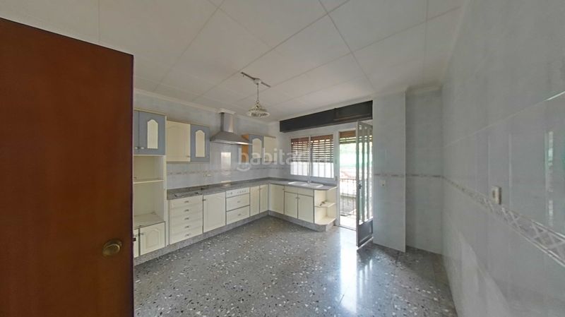 Foto c70bf5ed-6243-46de-8be1-8011ddc2b90e. Casa amb aparcament a Bèlgida