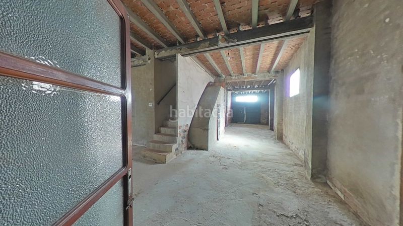 Foto cb5ab8a5-705b-414b-8cfd-0d139bf58a3d. Casa amb aparcament a Bèlgida