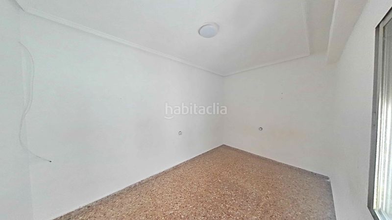 Foto a30d523d-79f3-4f21-89fb-1895e924e21c. Pis a Barrio Benicalap Valencia