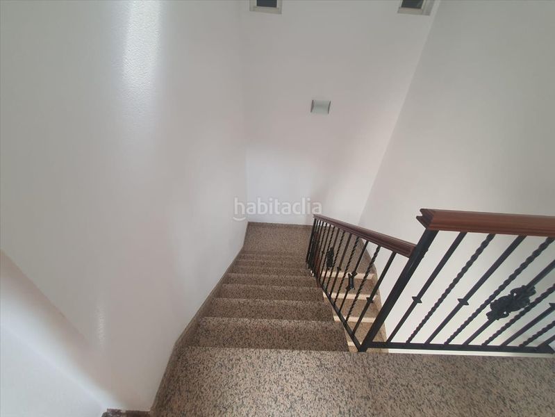 Foto 1f13dc1b-c68f-41eb-8339-2d4bb93f6ea1. Pis a Colomera