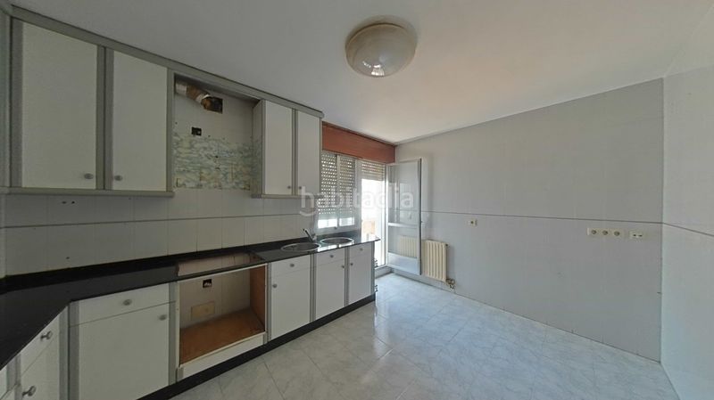 Foto 8b85a5c3-89ae-4dd7-ad66-a7811724f379. Piso en San Salvador - Caeira Poio