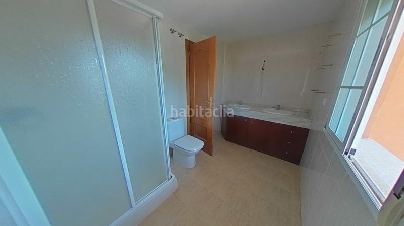 Foto 73fc55ef-fb67-4a75-91c2-6374e51dc995. Casa a schiera con parcheggio in Barrio de la Vega Monachil