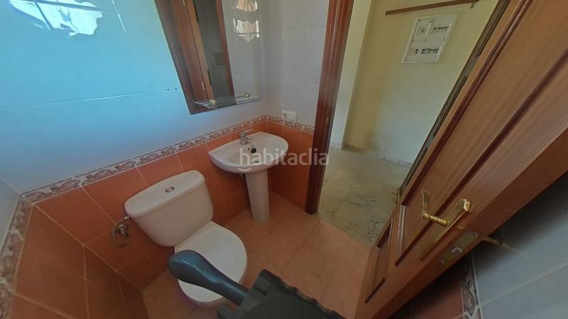 Foto cbae8894-c10f-438a-a59d-f12f13b28ec7. Casa a schiera con parcheggio in Barrio de la Vega Monachil