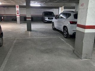 Aparcament cotxe  Av barcelona